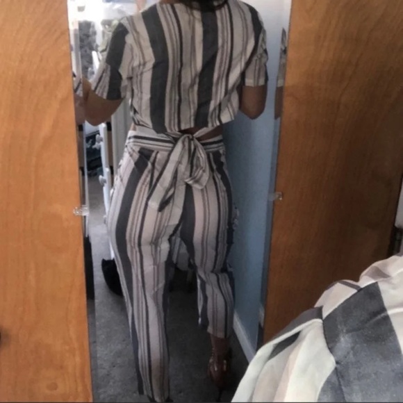 Vici Collection two piece set - Picture 2 of 3